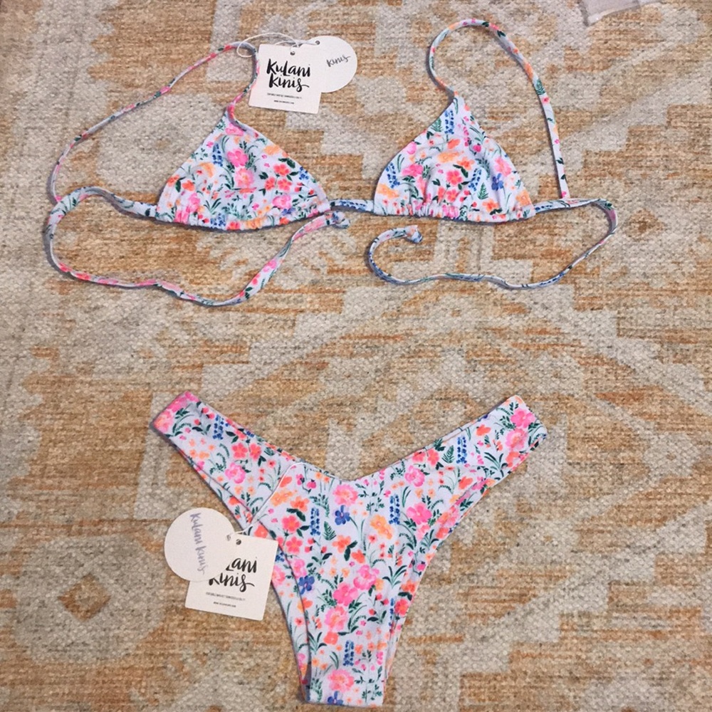 Kulani Kinis top and bottom